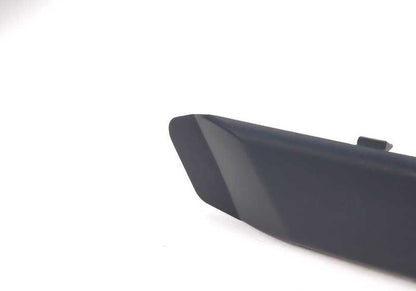 Moldura paragolpes delantera derecha imprimada OEM 51117005958 para BMW E39 (520d, 520i) todos los modelos compatibles. Repuesto original BMW.