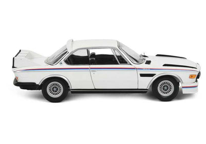 Coche en miniatura BMW 3.0 CSL a escala 1:18 con pintura Motorsport y piezas móviles. OEM 80435A5D020. Para aficionados de BMW. Original BMW.