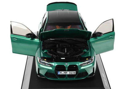Miniatura de coche BMW M3 G80 escala 1:18 OEM 80435A51948 para BMW M3 G80 (G80). Puertas, capó y maletero abren. Original BMW.