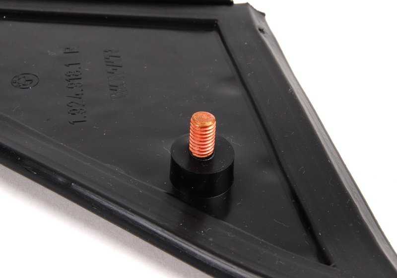 Moldura esquina derecha OEM 51321924918 para BMW E30. Original BMW.