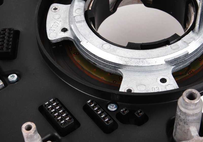 Centro de controle de coluna de gerenciamento para BMW E60, E61, E63, E64 (OEM 61319136898). BMW original