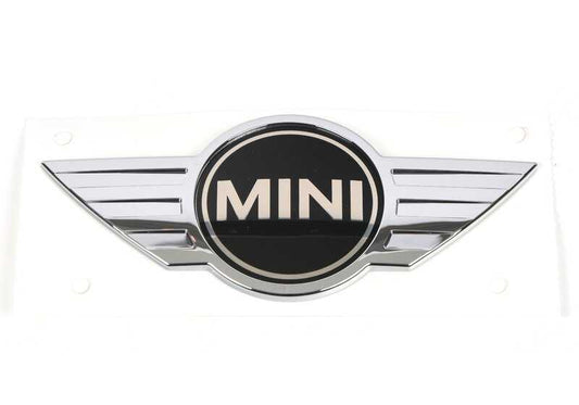 Emblema delantero OEM 51147388120 para MINI Countryman F60 (11/2015 - 07/2020). Original MINI.