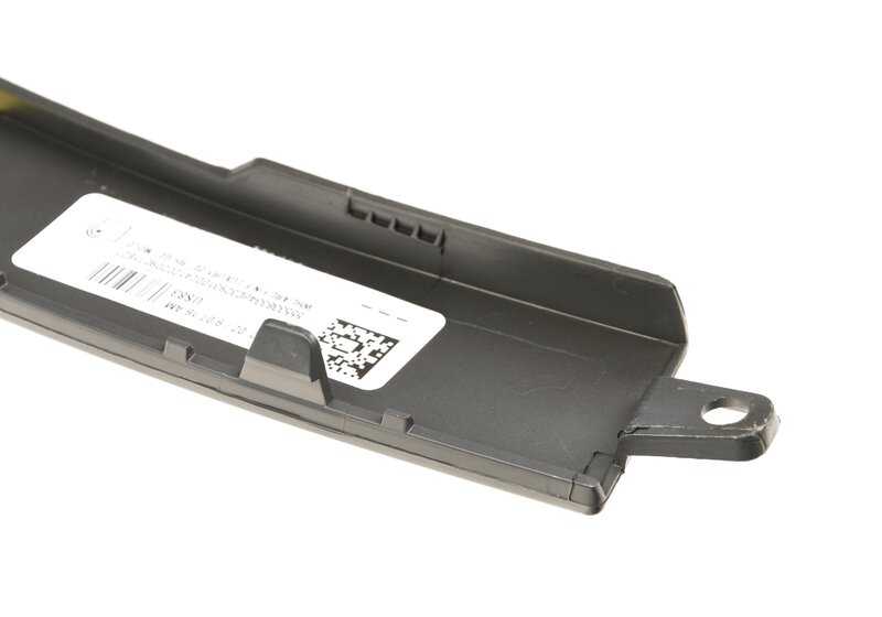 Embellecedor paso de rueda delantero derecho OEM 51779478304 para BMW X7 G07 (xDrive30d, xDrive40d, M50i). Compatible con modelos fabricados entre 2018 y 2022. Original BMW.