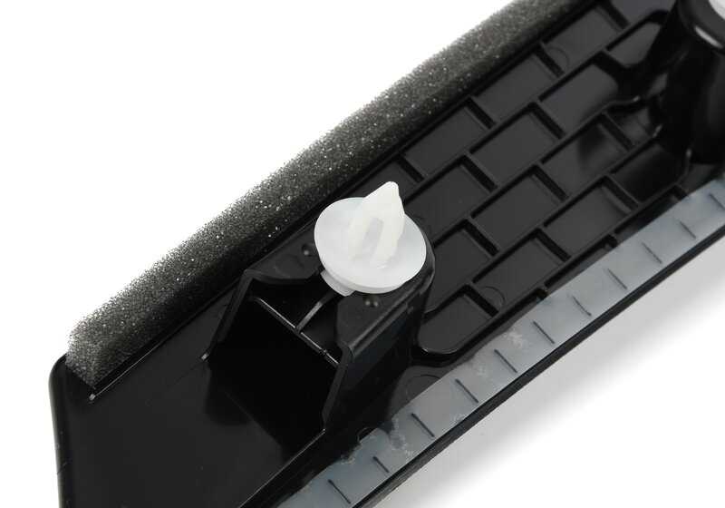 Cubierta pilar D derecha OEM 51438096440 para BMW G26 420d, 420d xDrive, 420i, 430d xDrive. Pieza de recambio original BMW.
