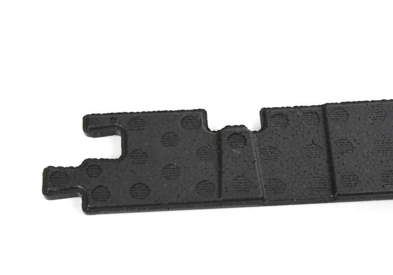 Tapón embellecedor lateral derecho OEM 51777345096 para BMW X5 F15 (modelos: sDrive25d, xDrive25d, sDrive35i). Compatible con versiones fabricadas entre 2013 y 2018. Original BMW.