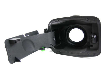 Tapa embellecedora OEM 51177073961 para BMW E90 y E91 (316d, 316i). Compatible con motores N43, N45, N47 y variantes con cambio manual o automático. Original BMW.