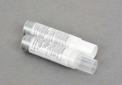 Pintura de retoque color Plata Orion metálico (2x12ml) OEM 51912148485 para BMW E46,E60,E61,E81,E82,E83,E84,E87,E88,E90,E91,E92,E93,F01,F02,F10,F11,F20,F30,F31,G20,X1,X3,X5,Z4. Original BMW.