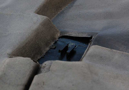 COUVERTURE INTÉRIEUR PILIL COLOR GRY DROIT OEM 51438126454 pour BMW E34. BMW d'origine.