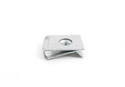 Tuerca de chapa OEM 61131372033 para BMW {E81,E82,E87,E88,F20,F21,F40,F22,F23,F44,F45,F46,F87,E30,E36,E46,E90,E91,E92,E93,F30,F31,F34,F80,G20,G21,G28,G80,F32,F33,F36,F82,F83,G22,G23,G26,G82,G83,E28,E34,E39,E60,E61,F07,F10,F11,F18,F90,G30,G31,G38,G60,