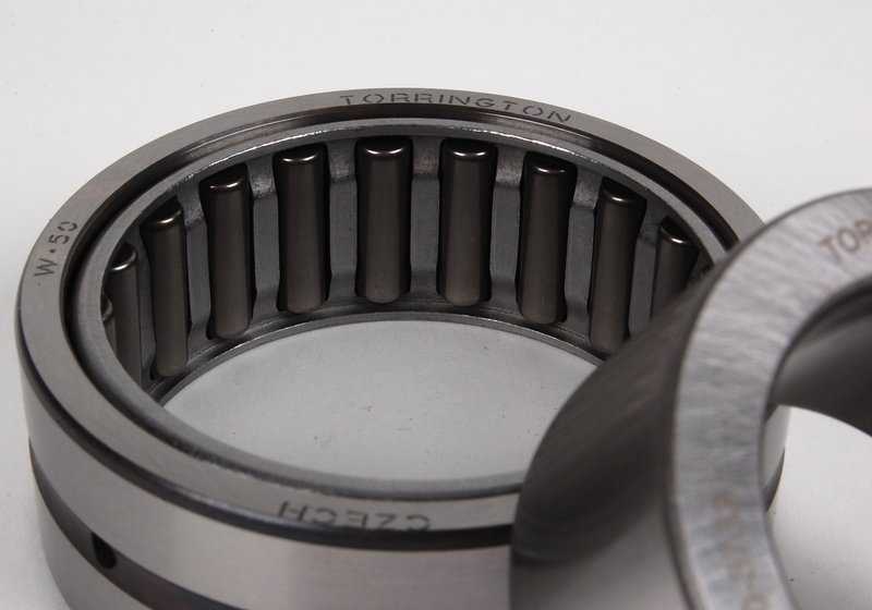 Rodamiento de agujas OEM 23231205191 para BMW E30, E12, E28, E24, E23. Original BMW.
