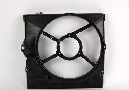 Marco soporte ventilador OEM 64548370967 para BMW E36 (316i CA11, CA12, CA21, CA22, CA71, CA72 / BE11, BE12, BE21, BE22) y Z3 (1.8, 1.9). Original BMW.