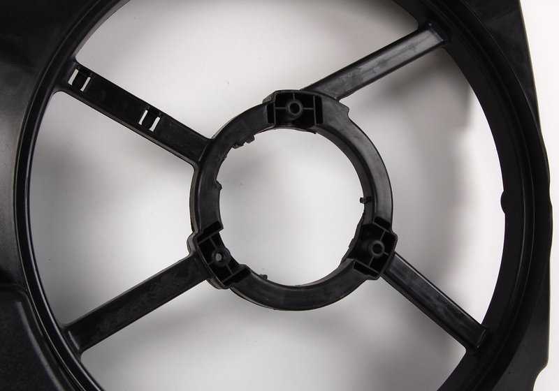 Marco soporte ventilador OEM 64548370967 para BMW E36 (316i CA11, CA12, CA21, CA22, CA71, CA72 / BE11, BE12, BE21, BE22) y Z3 (1.8, 1.9). Original BMW.