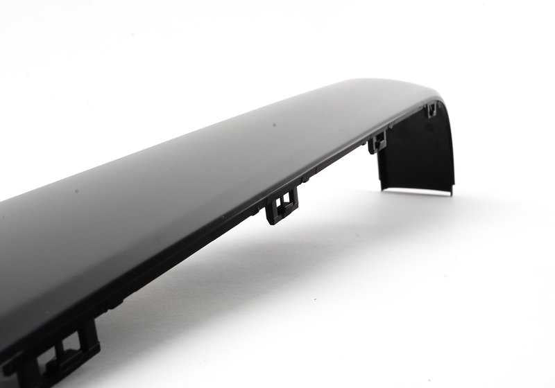 Moldura lateral trasera izquierda OEM 51121945927 para BMW E30. Original BMW.