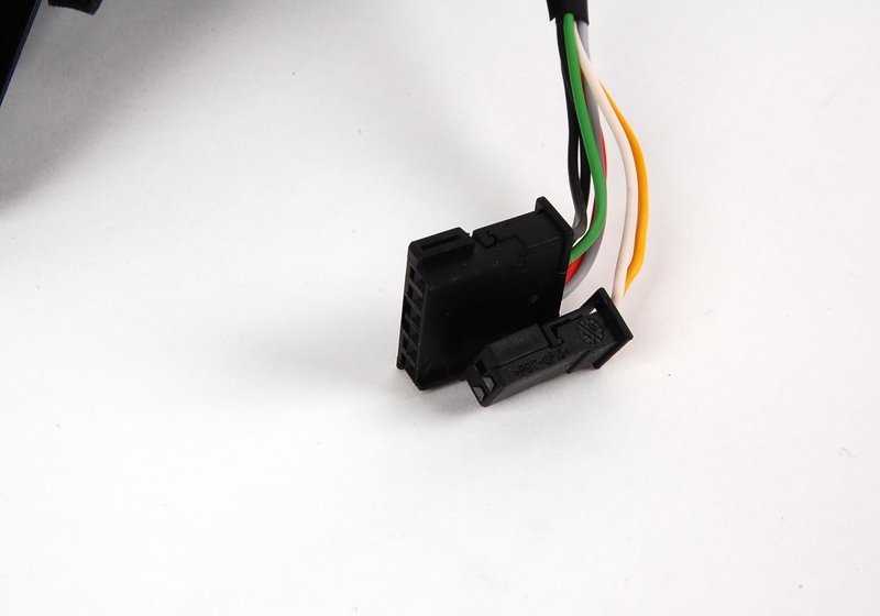 Espejo retrovisor derecho calefactable OEM 51167890484 para BMW E46. Original BMW.