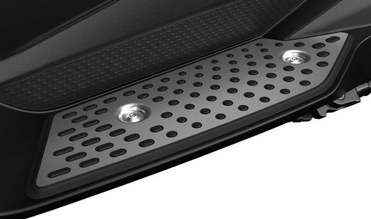 Tampa do degrau superior esquerdo OEM 46638829003 para BMW Motorrad C 400 X (K09). Originais BMW Motorrad.