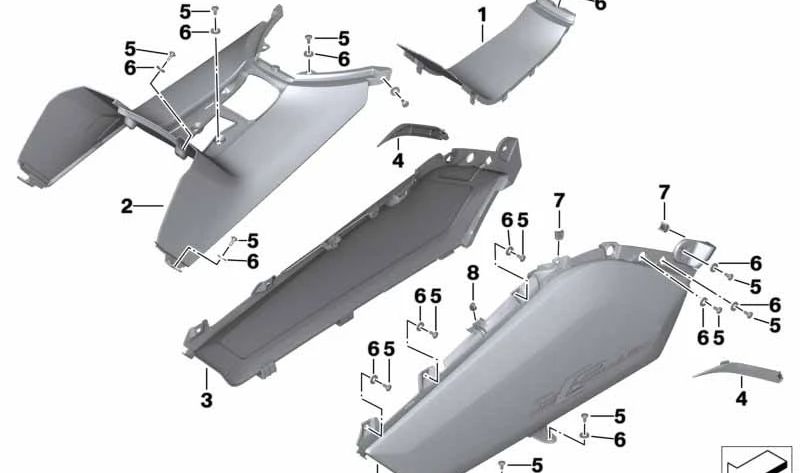 Carcasa túnel izquierda OEM 46638546893 para BMW Motorrad C evolution (CK17, 0C03) con cambio automático. Compatible con modelos fabricados entre 04/2014 y 07/2020. Pieza original BMW Motorrad.