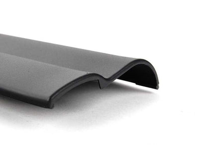 Embellecedor de umbral de puerta delantera izquierda OEM 51477014607 para BMW E65, E66. Original BMW.