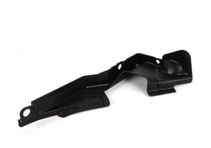 Cubierta soporte motor trasero izquierdo OEM 51718222129 para BMW E39. Original BMW.