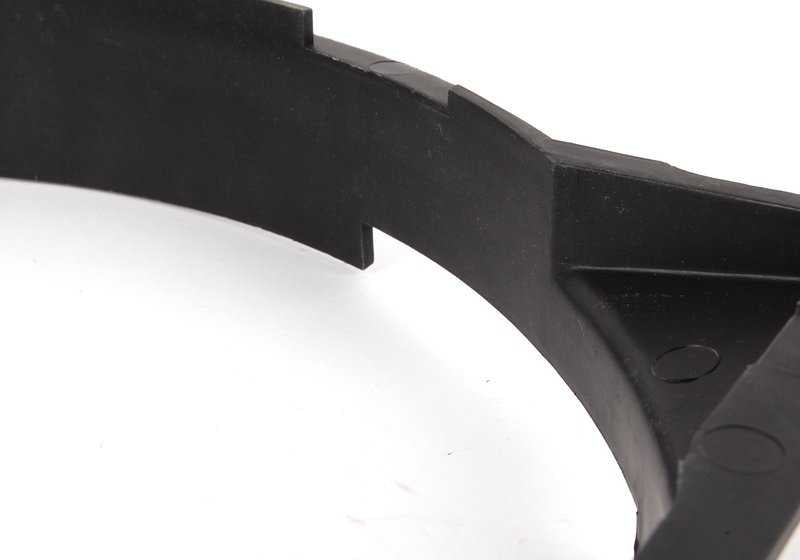 Carcaça do ventilador para BMW Série 3 E21 (OEM 17111116512). BMW original