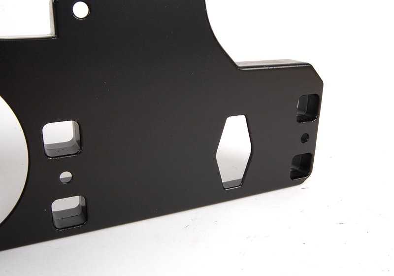 Soporte pared frontal izquierda OEM 51647008847 para BMW E63, E64. Original BMW.
