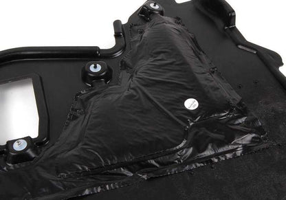 Proteção do compartimento do motor dianteiro para BMW E70 (OEM 51757163280). BMW originais.