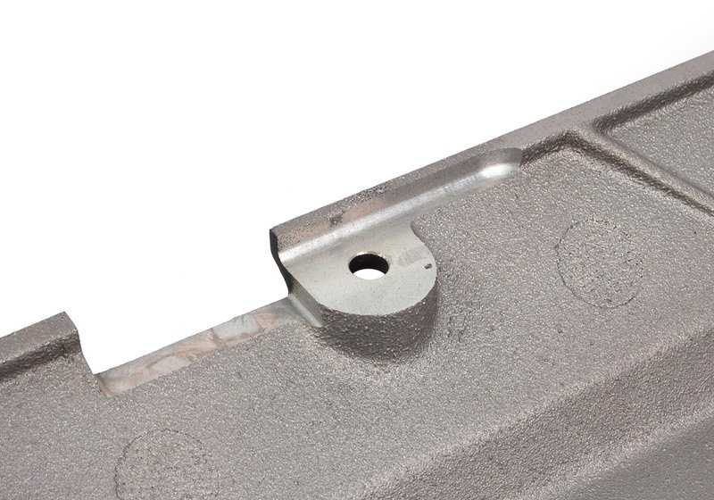 Couverture motrice (AbdckHaube) OEM 11121317408 pour la série BMW 5 E34. BMW d'origine.