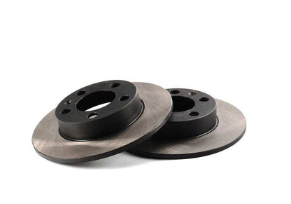 Couverture motrice (AbdckHaube) OEM 11121317408 pour la série BMW 5 E34. BMW d'origine.