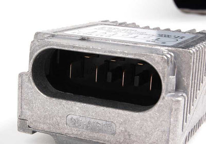 Conector eléctrico OEM 12521740485 para BMW {E81, E82, E87, E88, E46, E90, E91, E92, E93, E39, E60, E38, F01, F02, E84, E83, E70, E85, E86, E89}. Original BMW.