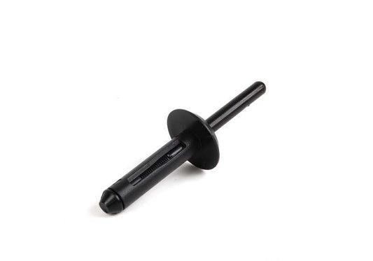 Remache ciego OEM 07142151750 para BMW G05, G09, F25 (modelos X5, XM, X3). Compatible con múltiples versiones y acabados. Pieza original BMW.