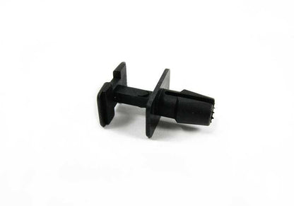 Clip sujeción plástico OEM 51718195811 para BMW E36, E38, F25, F26, Z3. Original BMW.