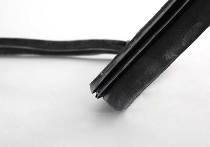 Board de porte gauche OEM 5122188213 pour la série BMW 3 E30. BMW d'origine.