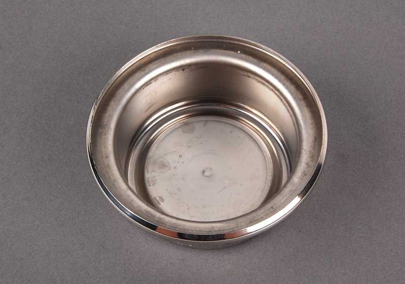 Tapacubo OEM 36131127230 para BMW E30, E28, E24, E23. Original BMW.