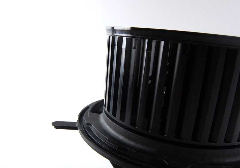 BMW Fan 1 E81, E82, E87, E88, Serie 3 E90, E91, E92, E93, X1 E84, X3 F25, X4 F26, Z4 E89 (OEM 64119227670). BMW originale