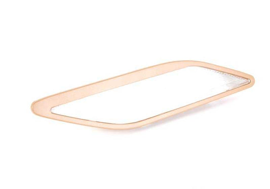 Luz interior trasera derecha beige OEM 63318363606 para BMW Serie 5 E39 (1995-2003). Original BMW.