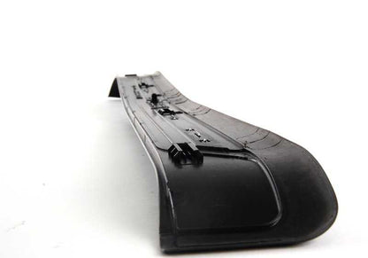 Embellecedor de entrada delantero derecho OEM 51478159934 para BMW Serie 5 E39 520i, 523i, 528i, 525d. Original BMW.