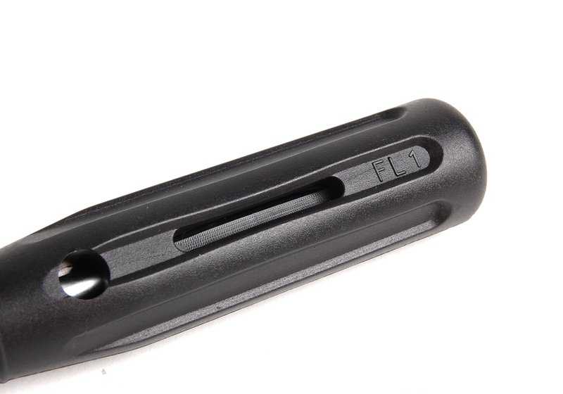 Destornillador OEM 71111179629 para BMW {E81,E82,E87,E88,F20,F21,F40,F22,F23,F44,F45,F46,F87,E21,E30,E36,E46,E90,E91,E92,E93,F30,F31,F34,F80,G20,G21,F32,F33,F36,F82,F83,E12,E28,E34,E39,E60,E61,F07,F10,F11,F90,G30,G31,E24,E63,E64,F06,F12,F13,G32,E23,E