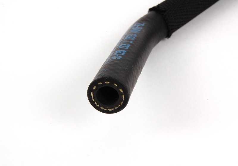 Tubo de ventilación del depósito OEM 13907837661 para BMW E46 M3, M3 CSL y Z3 M (E36). Original BMW.
