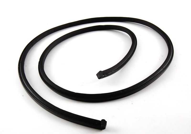 Junta de sellado OEM 51712230857 para BMW E30 (318i, 320i) con motores M40 y M20. Compatible con versiones manuales y automáticas. Original BMW.