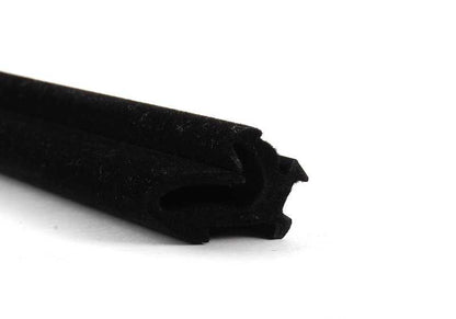 Guía de cristal trasera derecha OEM 51361923918 para BMW E30. Original BMW.