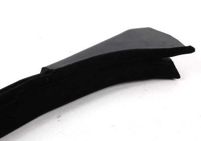 Guía ventana trasera izquierda OEM 51361923917 para BMW E30 (318i, 320i) con cambio manual y automático. Compatible con modelos producidos entre 1986 y 1993. Pieza original BMW.