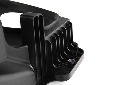 OEM Kühlerlufthandbuch 51647177878 für BMW X5 E70 (3.0d, 3.0SD, 3.0SI, 4,8i). Kompatibel mit allen Modellen zwischen 12/2006 und 03/2010. Original BMW Stück.
