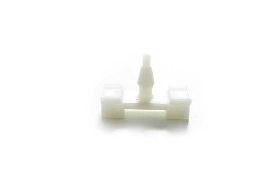 Clip sujeción OEM 51138157201 para BMW Serie 7 E38 725tds, 728i (todos los modelos y variantes). Original BMW.