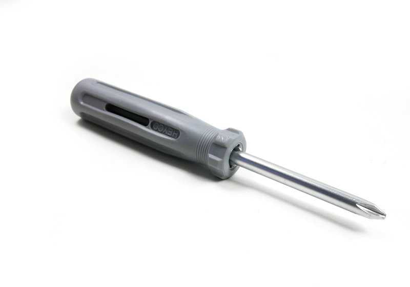 Destornillador OEM 71111179629 para BMW {E81,E82,E87,E88,F20,F21,F40,F22,F23,F44,F45,F46,F87,E21,E30,E36,E46,E90,E91,E92,E93,F30,F31,F34,F80,G20,G21,F32,F33,F36,F82,F83,E12,E28,E34,E39,E60,E61,F07,F10,F11,F90,G30,G31,E24,E63,E64,F06,F12,F13,G32,E23,E