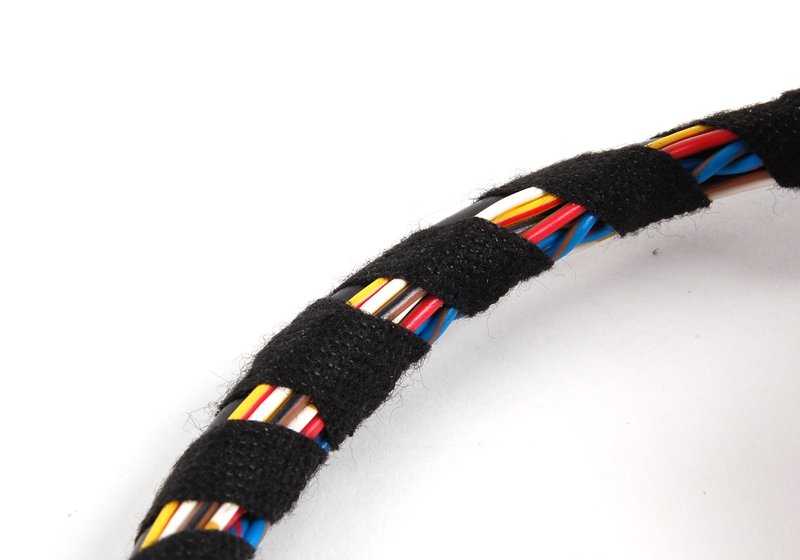 Cable conexión navegación OEM 61126915132 para BMW E39 520i, 520d (compatibles con MKIII, navegación). Original BMW.