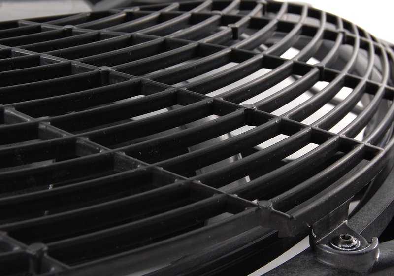 Ventilador adicional OEM 64546921395 para BMW E39 520i (M52) con cambio manual o automático. Compatible con modelos fabricados entre 1996 y 2003. Original BMW.