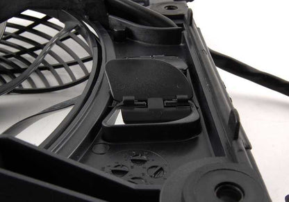 Ventilador adicional OEM 64546921395 para BMW E39 520i (M52) con cambio manual o automático. Compatible con modelos fabricados entre 1996 y 2003. Original BMW.