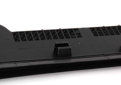 EVELOLECEDORA CAPER OEM 51711977678 para BMW E36. Peça externa decorativa. BMW original.