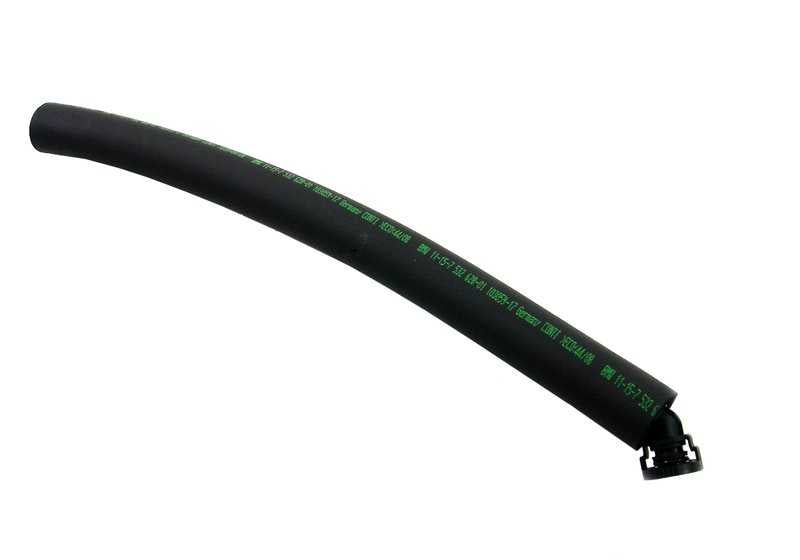 OEM 11157532628 Tube de ventilation du moteur pour BMW X5 E53 3.0i avec moteur M54. Compatible avec les modèles fabriqués entre 2000 et 2006. BMW original.