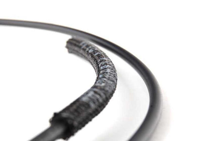 Tube à vide OEM 11727574490 pour BMW E36, E46, E39, E38, E53, Z3. BMW d'origine. Idéal si vous devez remplacer le tube du système à vide dans votre BMW.