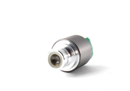 Válvula solenoide OEM 24341423368 para BMW E46, E39, E38, E85. Pieza original BMW compatible con modelos con caja de cambios automática A5S325Z. Repuesto original BMW.